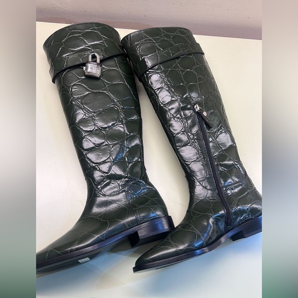 AGL Green Winter Rain Boots with Sleek Design - Picture 3 of 5